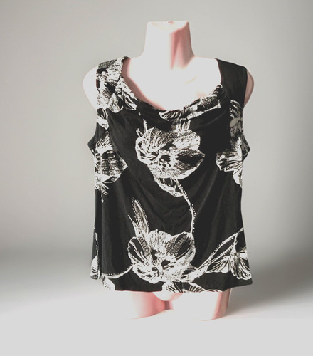 Woman black white bold - woman,